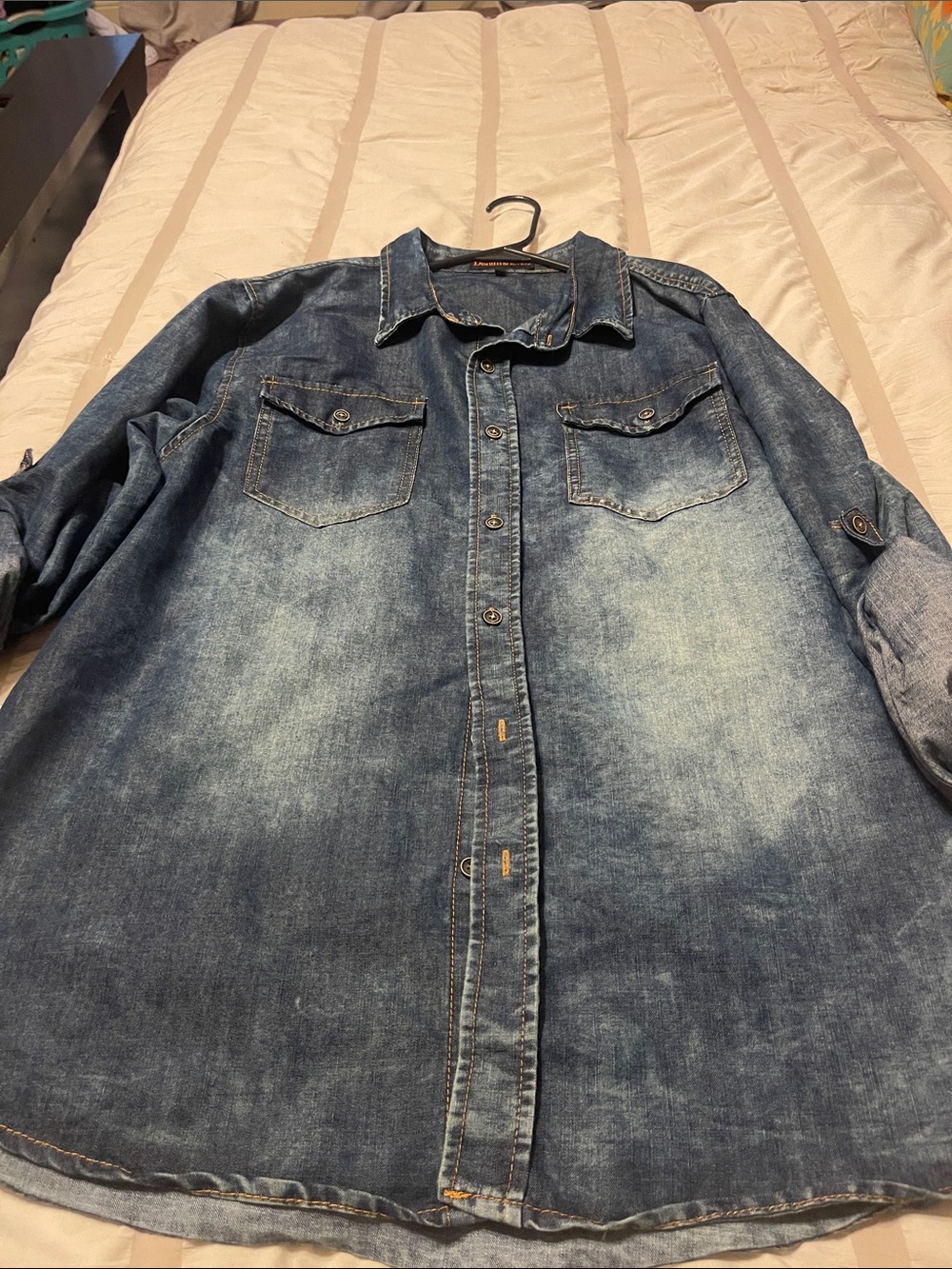 Casual Men's Denim Button-Down Shirt - Faded Blue